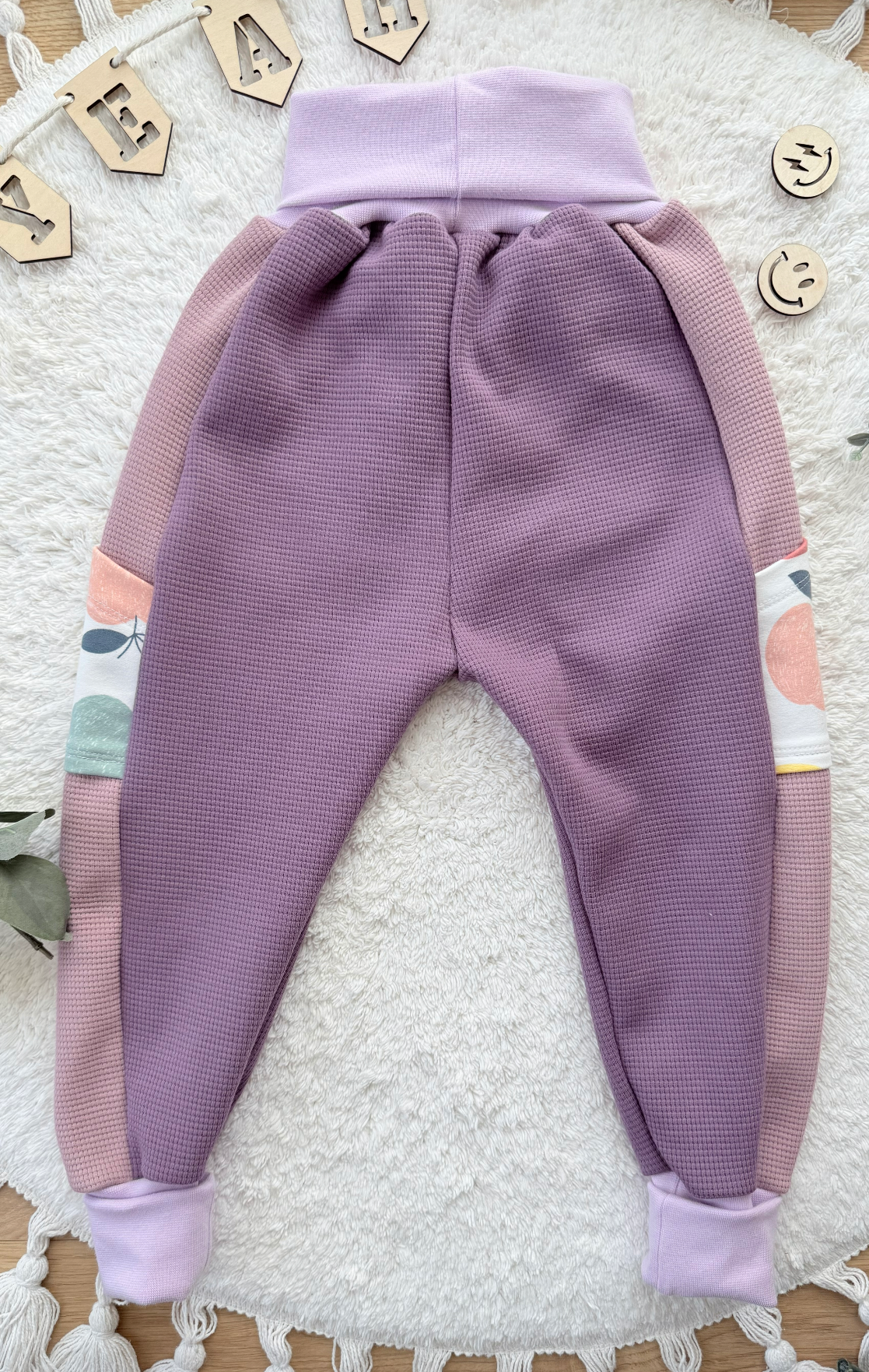 Stylische Joggpants für Mädchen – Mitwachsend, bequem & fair produziert | Hose | Jogginghose