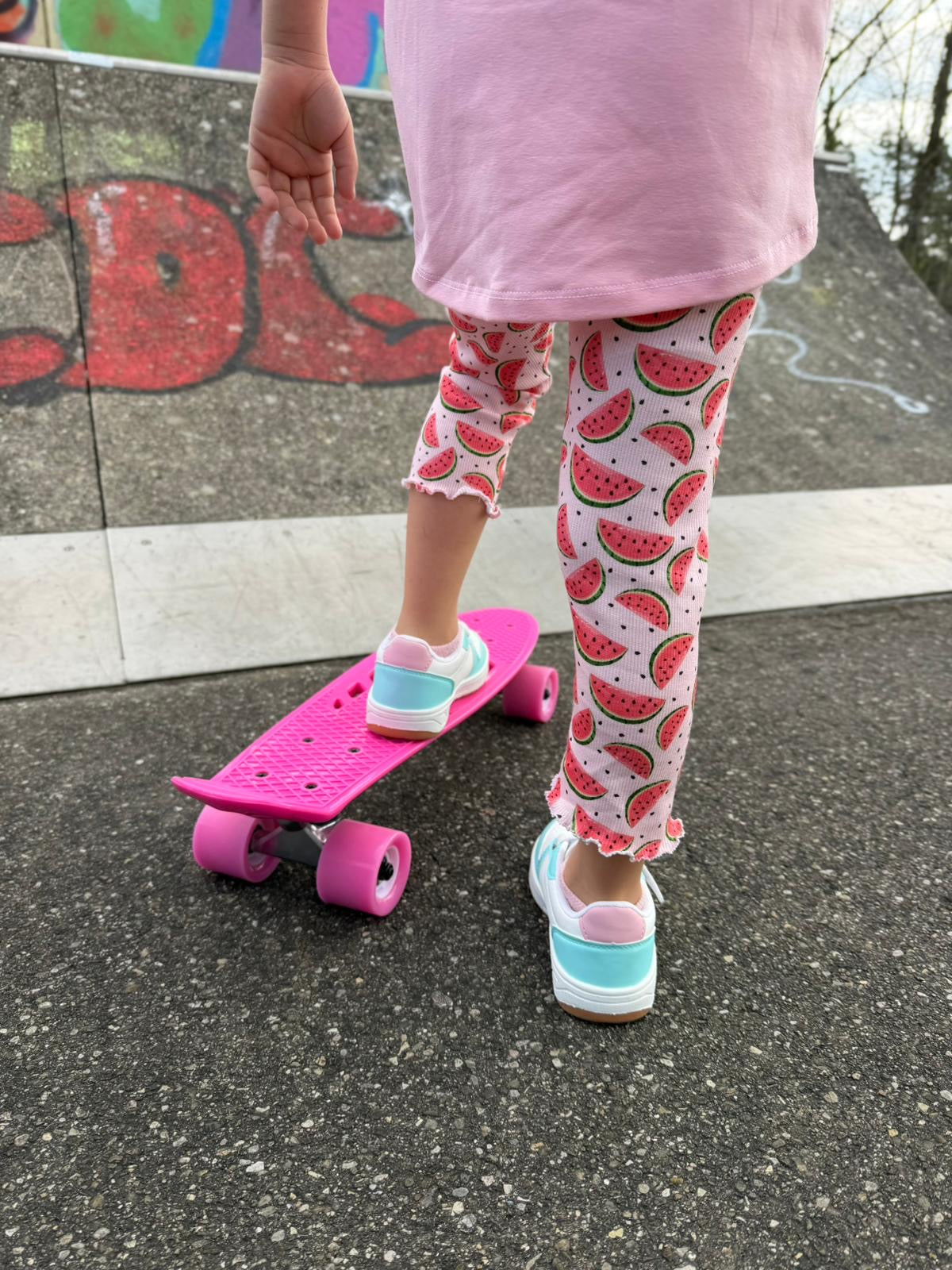 Individuelle Leggings oder Radlerhose für Mädchen aus Rippjersey – 7/8 Leggings mit Rollsaum, bequem & elastisch