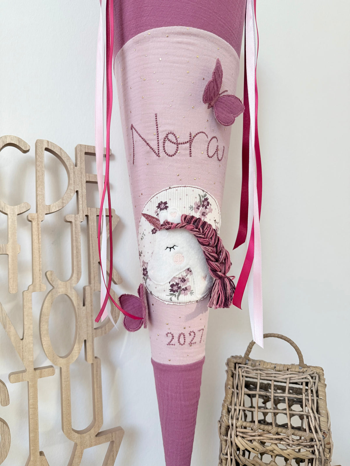 Musselin Schultüte 70cm, Einhorn mit Schmetterlingen,  Altrosa goldene Punkte, Mauve – personalisiert inkl. Rohling optional mit Pompon-Tüllschleife & Inlett Kissen