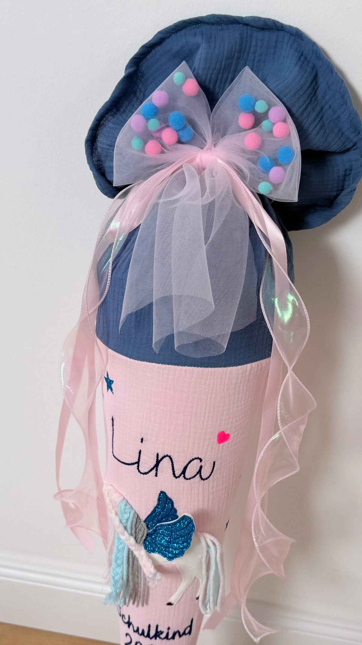 Babyrosa Tüllschleife - Pompon Schleife für Schultüte (70 cm), Kita- & Geschwistertüten (35 cm)