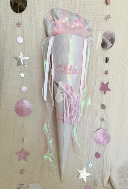 Schultüte 70 cm | Einhorn | Pompom Schleife Regenbogen Musselin | Holographische Effekte | Kissen Inlett