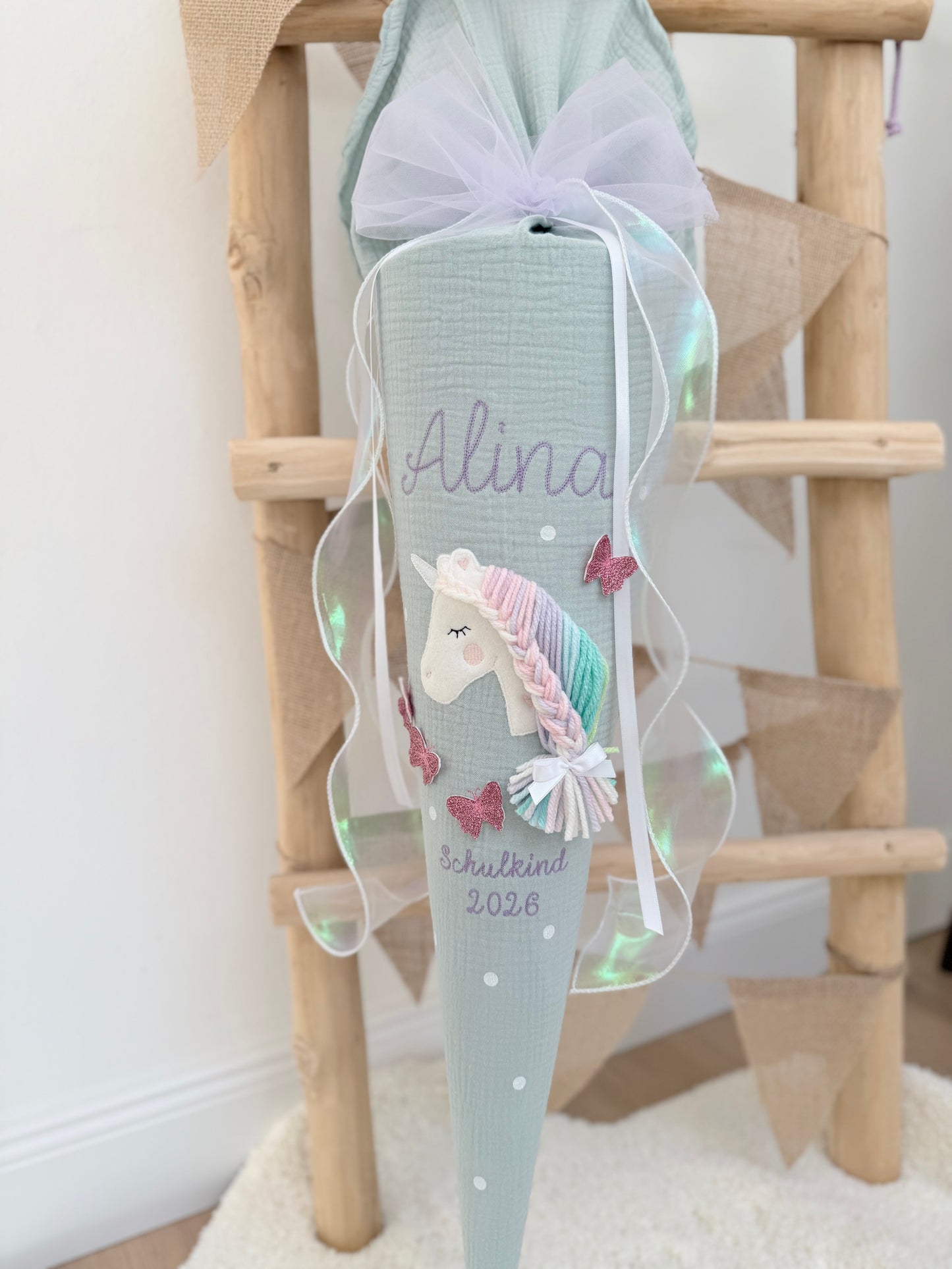 Musselin Schultüte für Mädchen 70cm, Einhorn mit Schmetterlingen – personalisiert inkl. Rohling optional mit Inlett Kissen | Schultüte aus Stoff