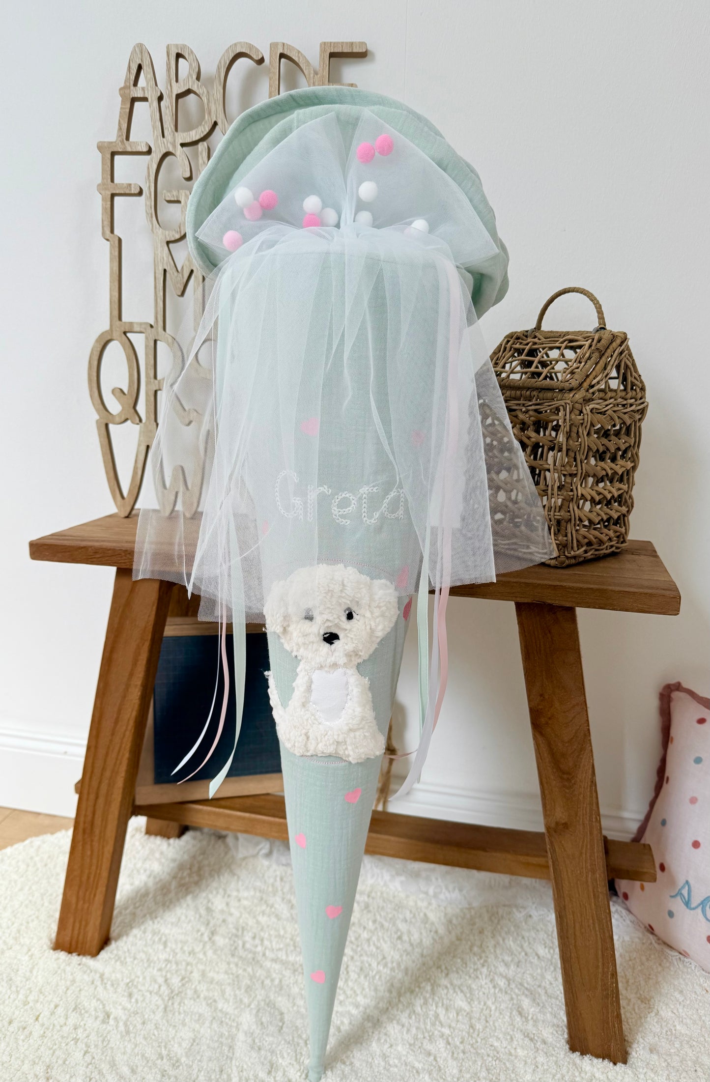 Musselin Schultüte 70 cm Mint, Rosa Herzen, Hund, Welpe zur Einschulung für Mädchen, optional mit Pompon-Tüllschleife und Kisseninlett