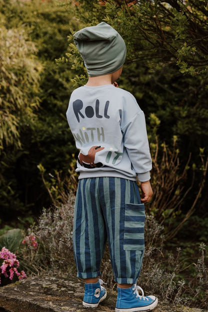 Oversized Kinder Sweater mit Handmade Applikation Dackel „Roll with it“ Pullover für Jungen