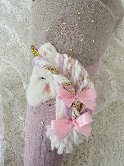 Musselin Kita- & Geschwistertüte 35 cm, Bonbon Design mit Wuschelkopf-Einhorn, goldenen Punkten, optional mit Inlettkissen