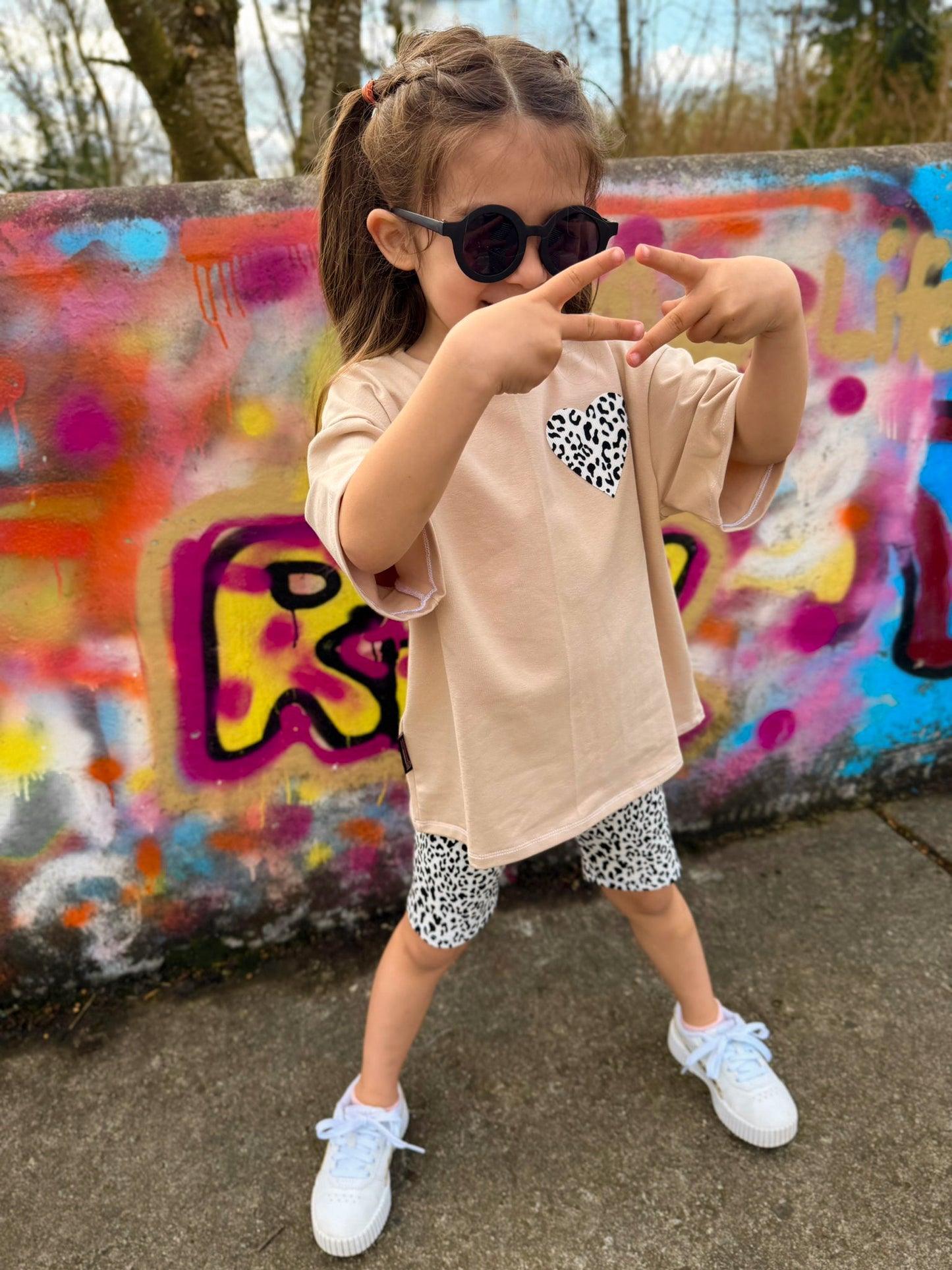 Oversized Shirt Leo Herz Spruch „Ciao Kakao“ – Loose Fit Mädchen T-Shirt