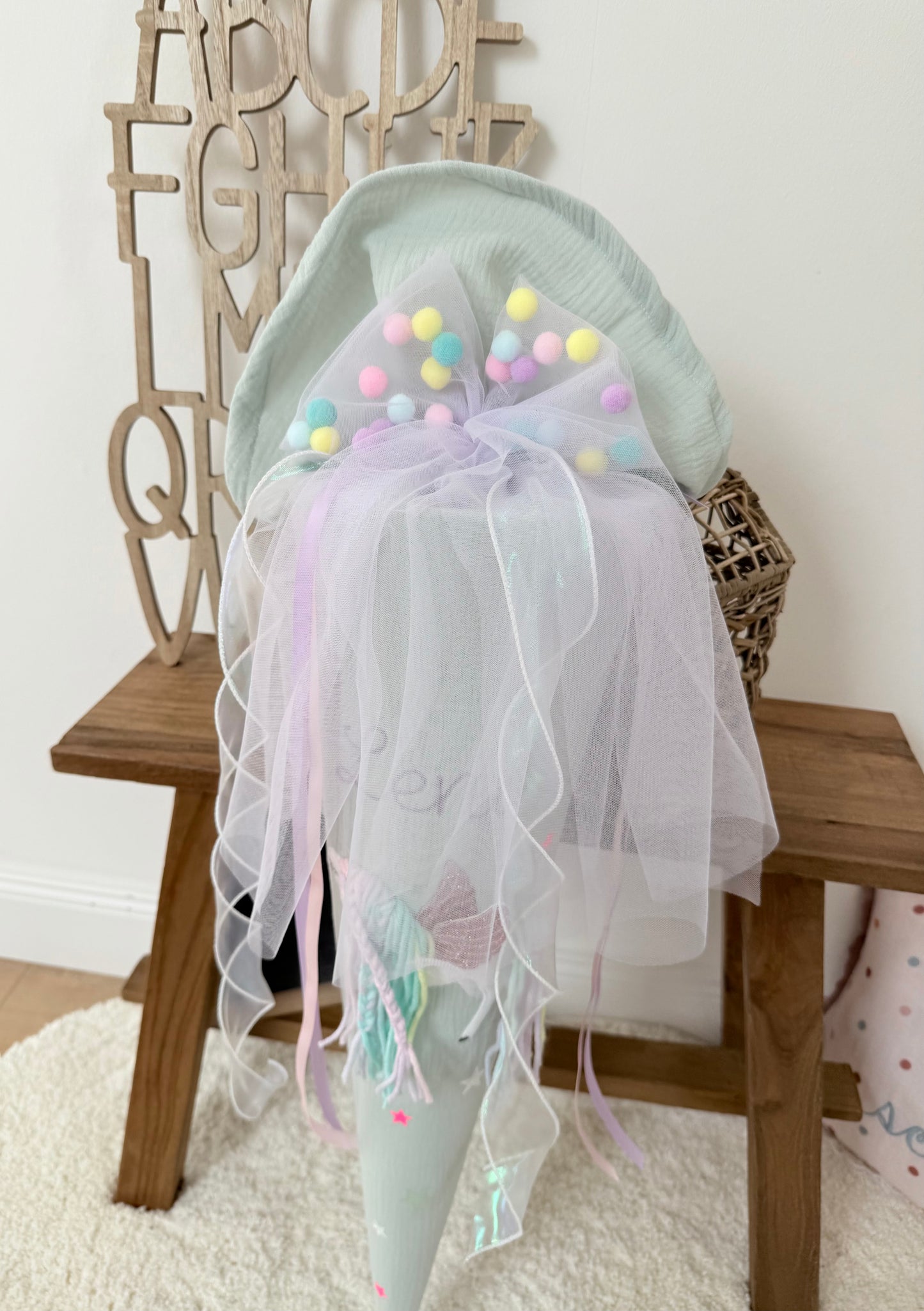 Pompon-Tüllschleife Rosa für Schultüten ab 70 cm & 35 cm, Schleife für Schultüten Kita- und Geschwistertüten
