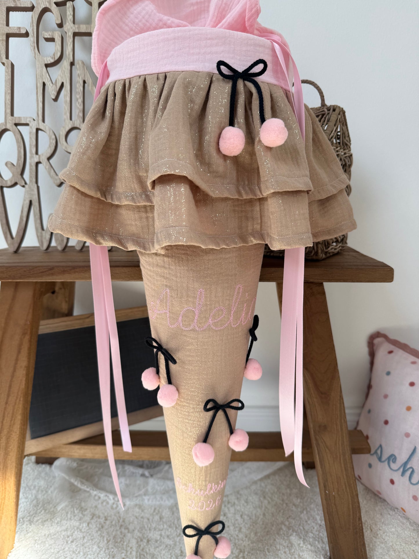 Musselin Schultüte Beige Gold für Mädchen 70 cm mit Kirschen, optional mit Kisseninlett