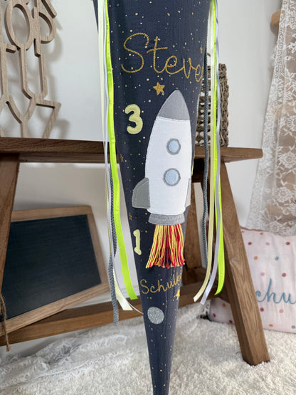 Musselin Schultüte 70 cm Raketenstart mit Countdown, Rakete, Weltraum, gold Effekte, personalisiert- optional mit Kissen