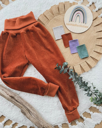 Dein Design | Loose Fit Jogger | Basic | Kuschelcord Nicky | Cordhose