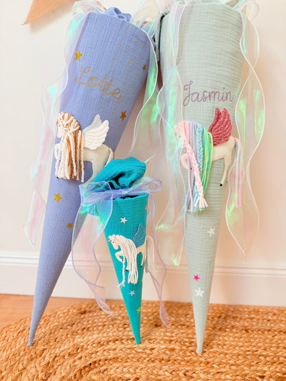 Dein Design | Musselin Geschwistertüte Schultüte 35 cm | Einhorn mit Flügeln | Pegasus | Regenbogenmähne | Kissen Inlett