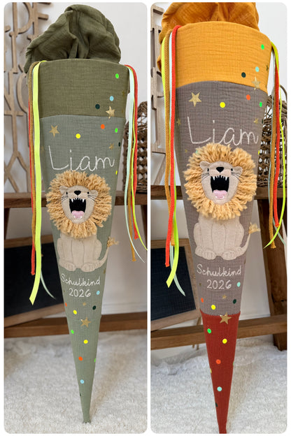 Dein Design Musselin Schultüte Löwe 70 cm, personalisiert- optional mit Kissen