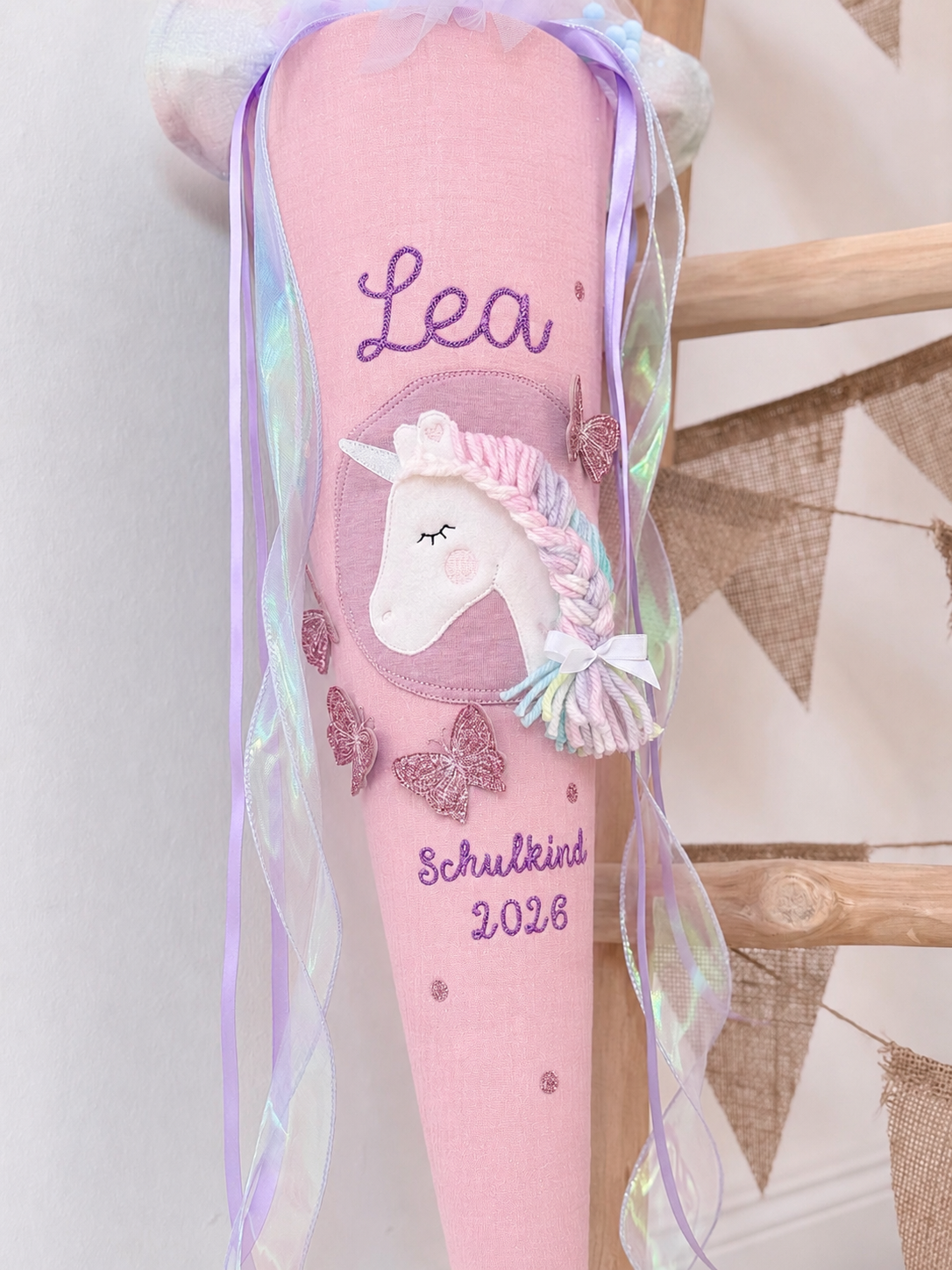 Musselin Schultüte für Mädchen 70cm, Einhorn mit Schmetterlingen – personalisiert inkl. Pompon-Tüllschleife & Rohling, optional mit Inlett Kissen | Schultüte aus Stoff