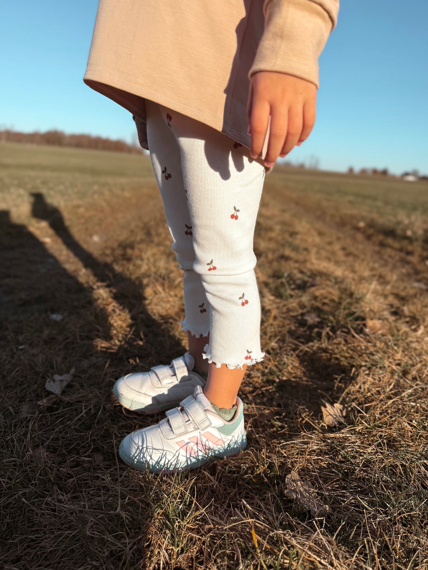 Individuelle Leggings oder Radlerhose für Mädchen aus Rippjersey – 7/8 Leggings mit Rollsaum, bequem & elastisch
