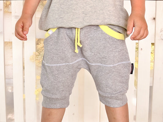 Slim Fit 3/4 Shorts