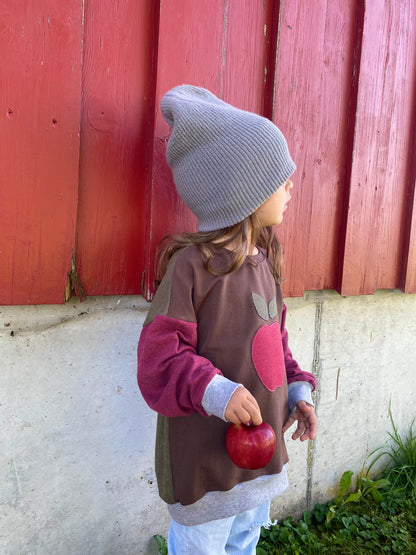 Oversized Sweater | Applikation Apfel | Color-Blocking