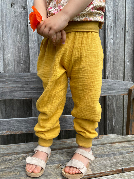 Dein Design | Musselinhose | Schlichte Eleganz