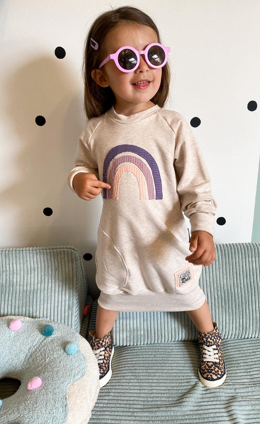 Lässiges Sweatkleid mit Regenbogen-Applikation für Mädchen, Sommer- oder Wintersweat