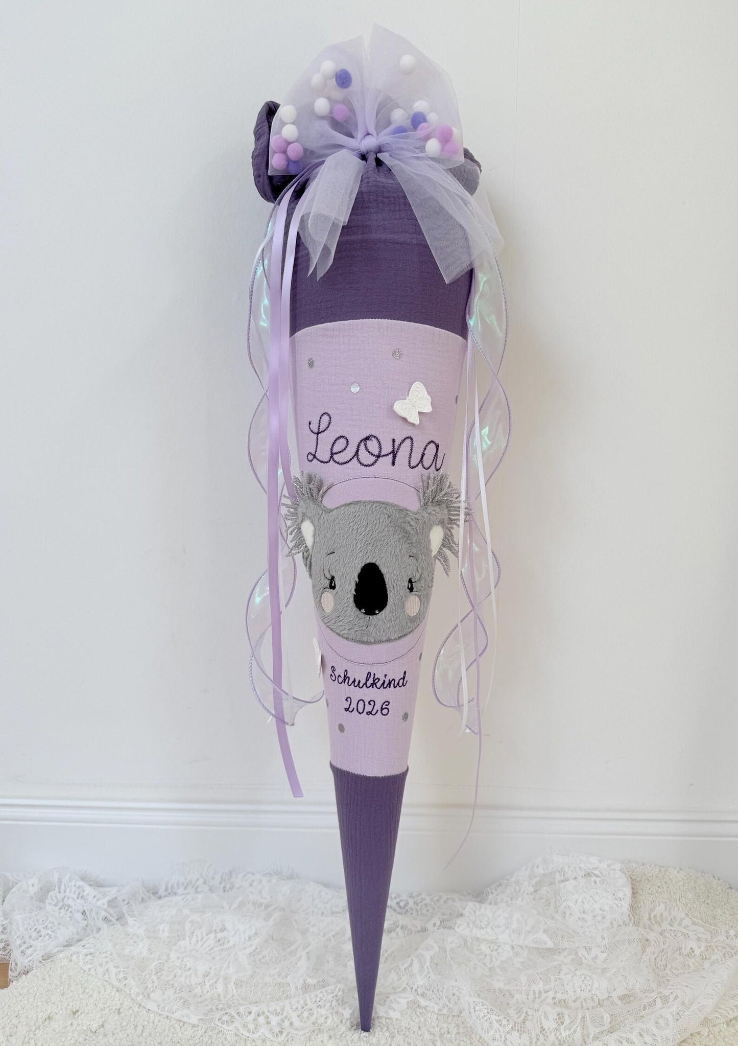 Musselin Schultüte für Mädchen 70cm, Koala mit Schmetterlingen – personalisiert inkl. Rohling optional mit Inlett Kissen | Schultüte aus Stoff