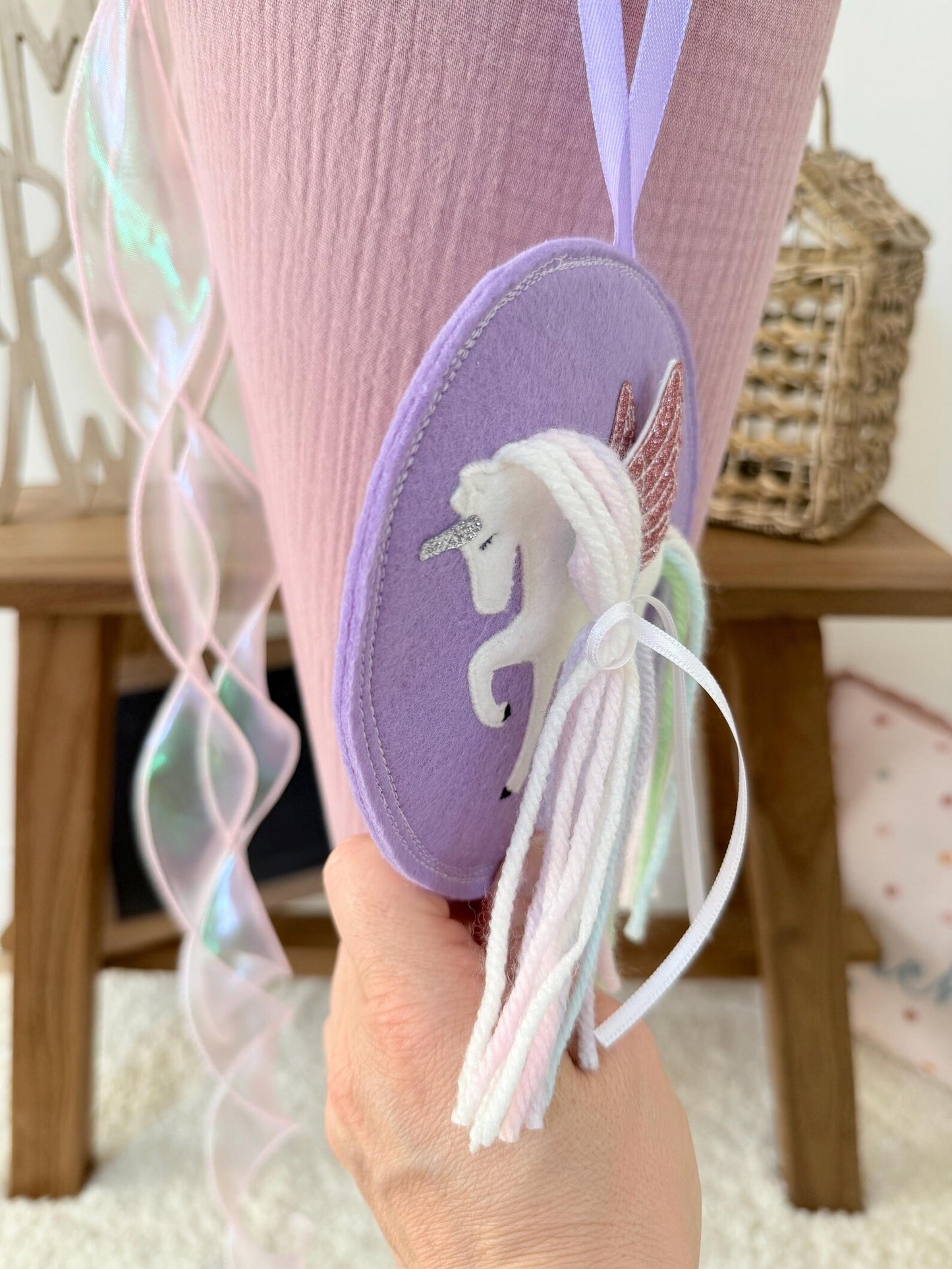 Schultütenanhänger Pegasus, Einhorn, Flieder | Anhänger für Schultüten, Schultüte Einhorn