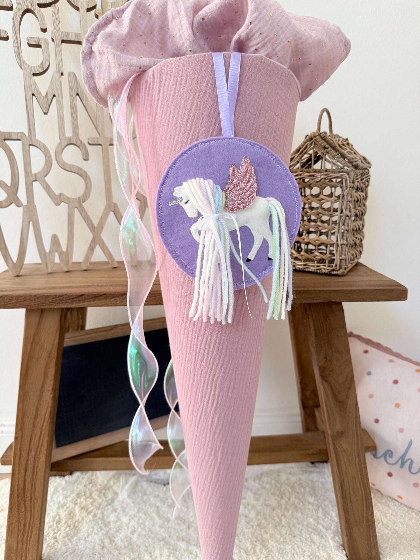 Schultütenanhänger Pegasus, Einhorn, Flieder | Anhänger für Schultüten, Schultüte Einhorn