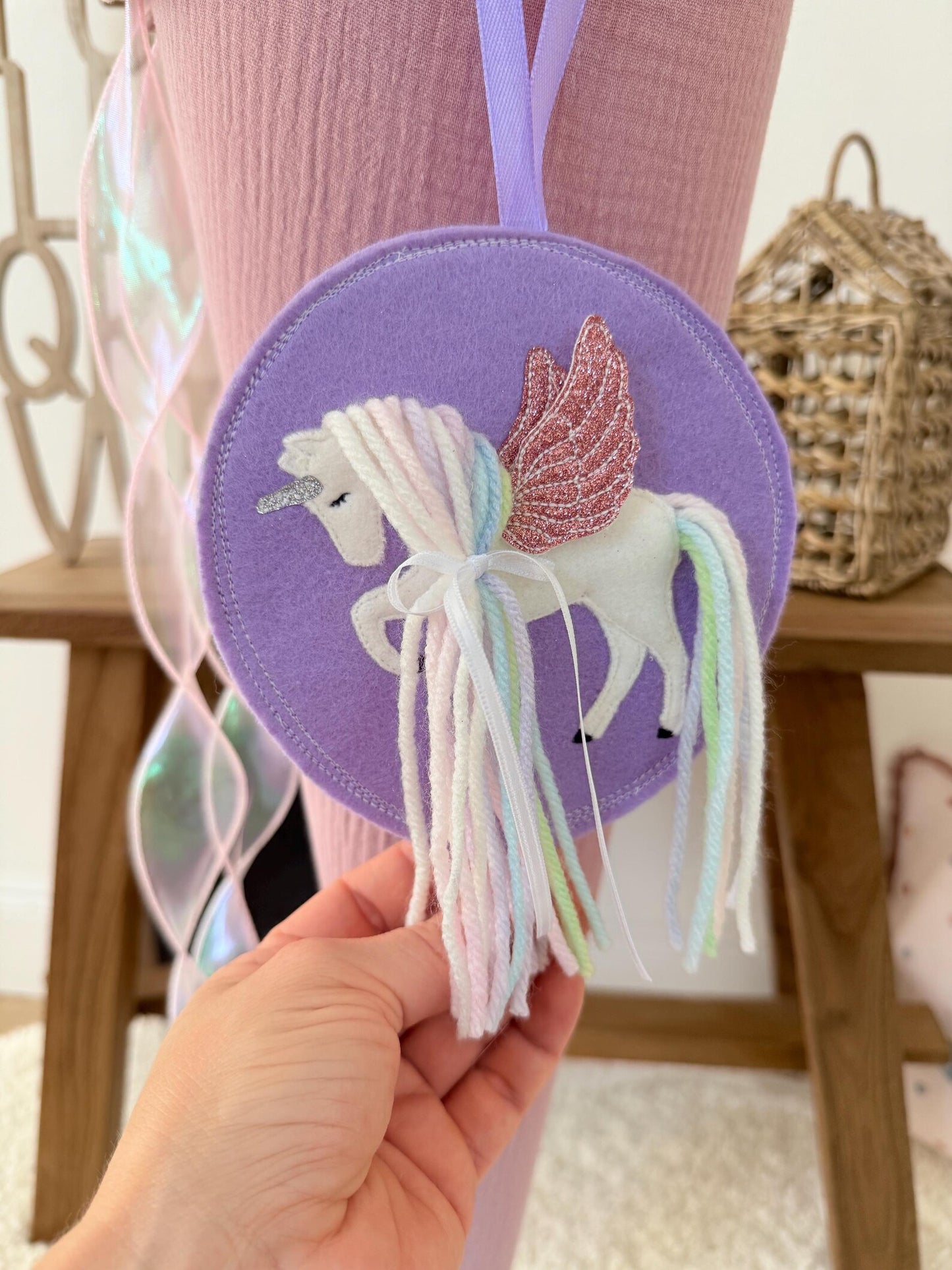 Schultütenanhänger Pegasus, Einhorn, Flieder | Anhänger für Schultüten, Schultüte Einhorn