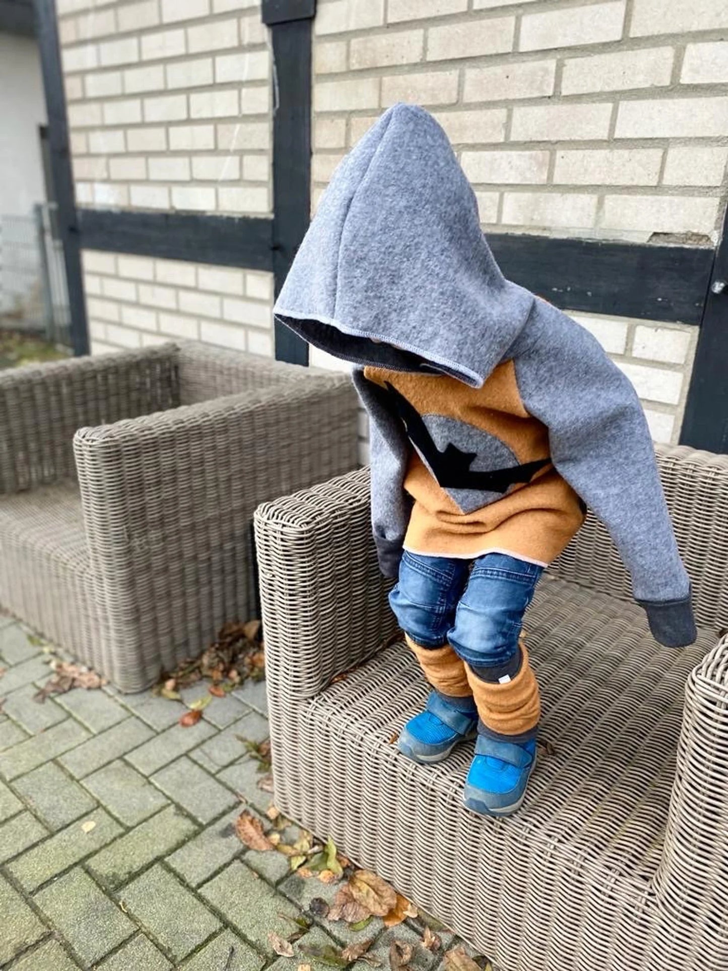 Wollwalk Hoodie| Fledermaus Vollmomd | 100% Schurwolle Schafwolle