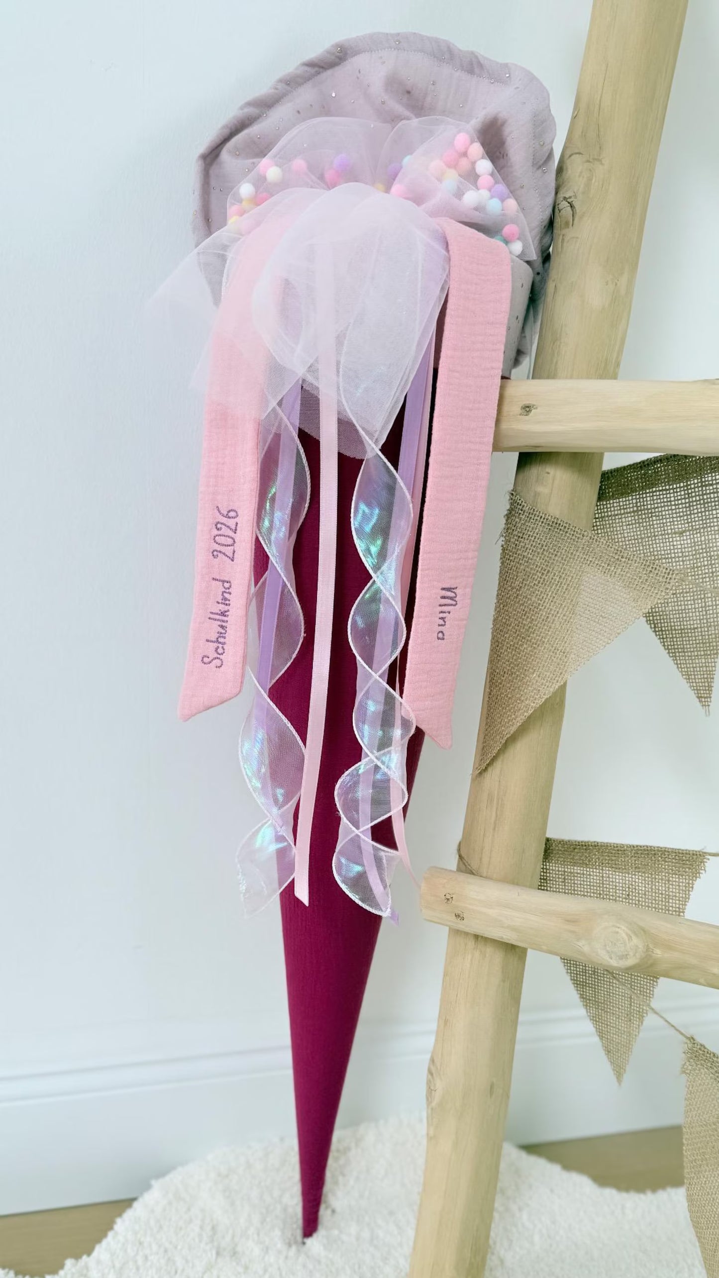 Dein Design personalisierte Pompon-Tüllschleife für Schultüte (70 cm), Kita- & Geschwistertüten (35 cm)