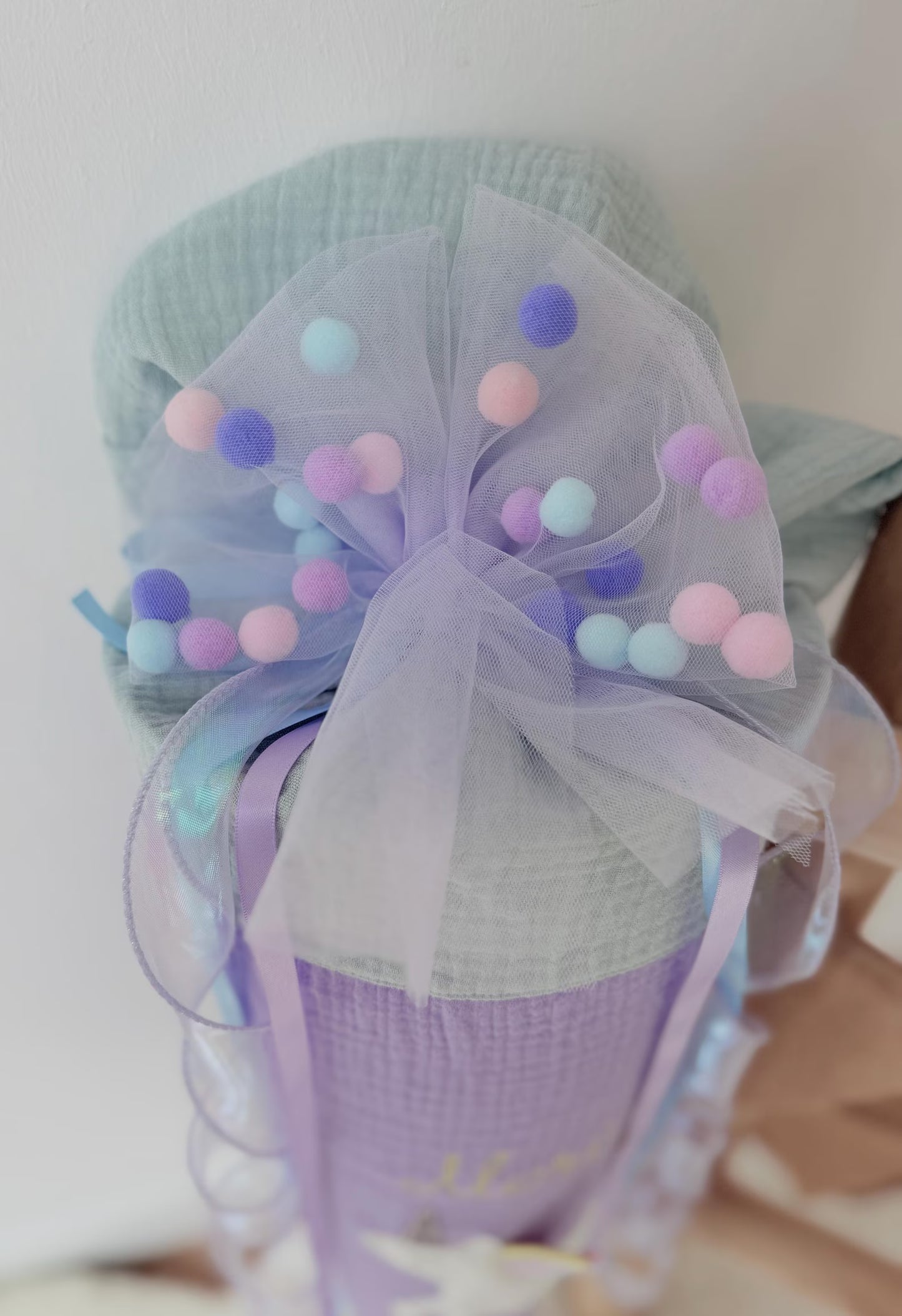 Flieder/Rosa Tüllschleife - Pompon Schleife für Schultüte (70 cm), Kita- & Geschwistertüten (35 cm)