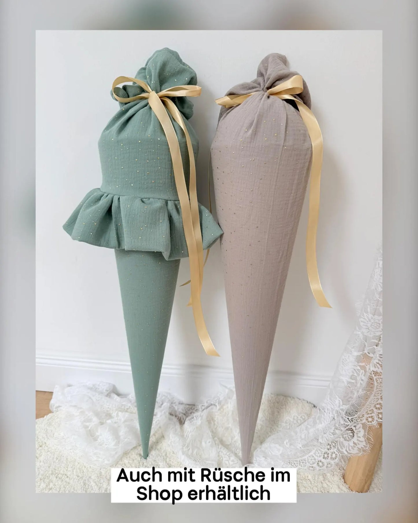 Musselin Schultüte mit goldenen Punkten 70 cm, optional personalisiert - Inlett Kissen