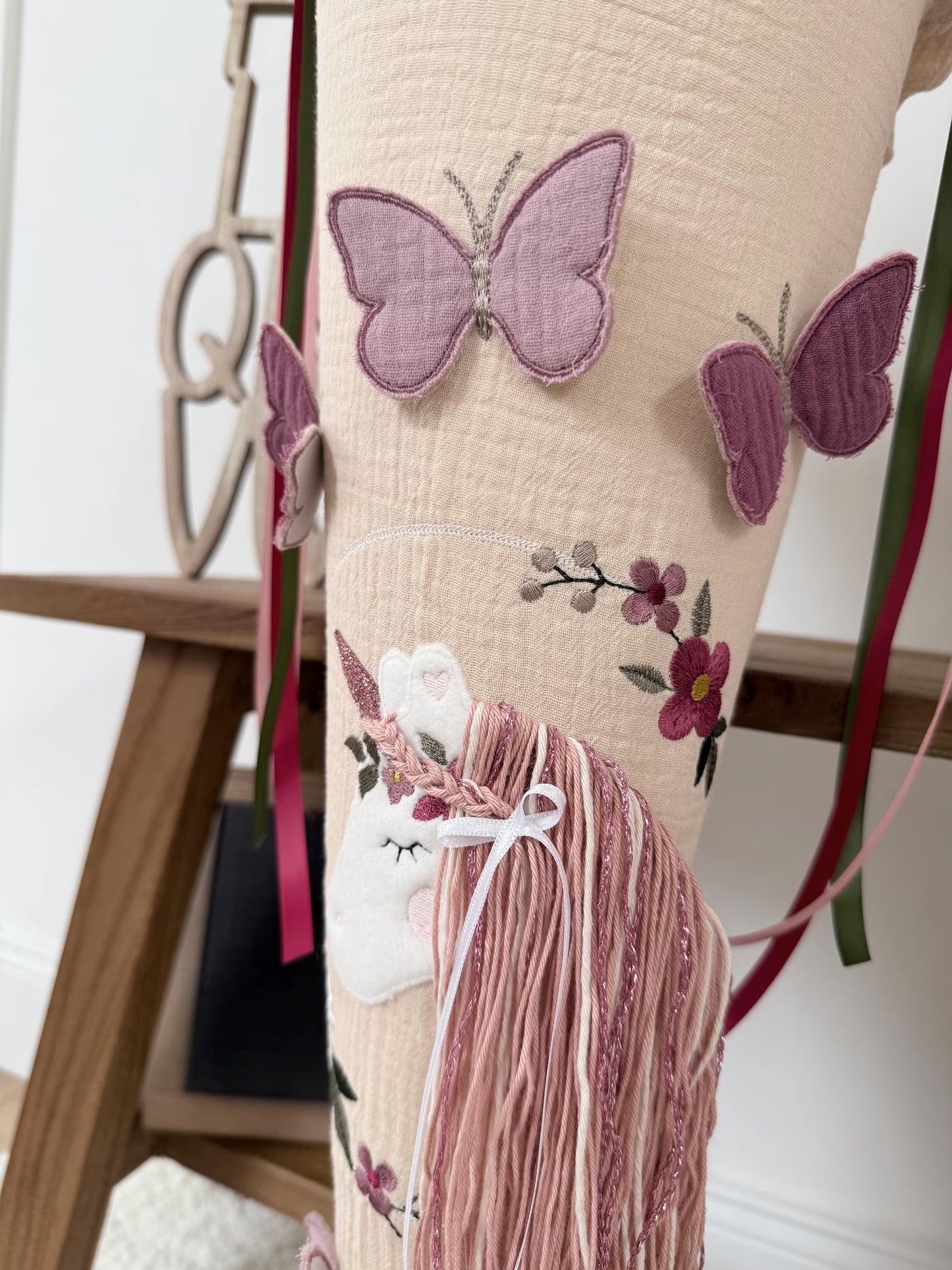 Musselin Schultüte 70 cm Vintage Design, Boho | Blumenkranz Einhorn mit Schmetterlingen | Mädchen | Einschulung