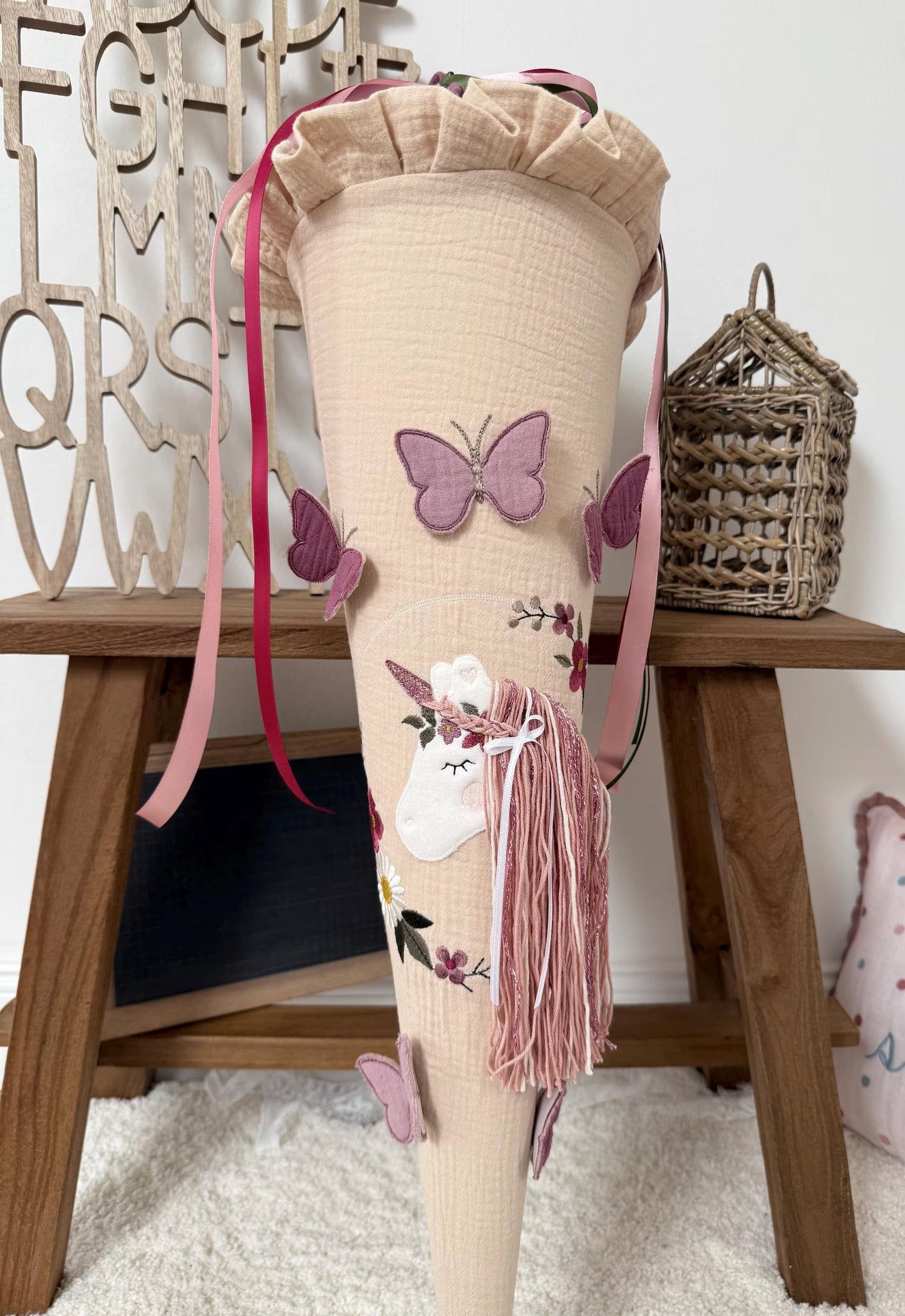 Musselin Schultüte 70 cm Vintage Design, Boho | Blumenkranz Einhorn mit Schmetterlingen | Mädchen | Einschulung