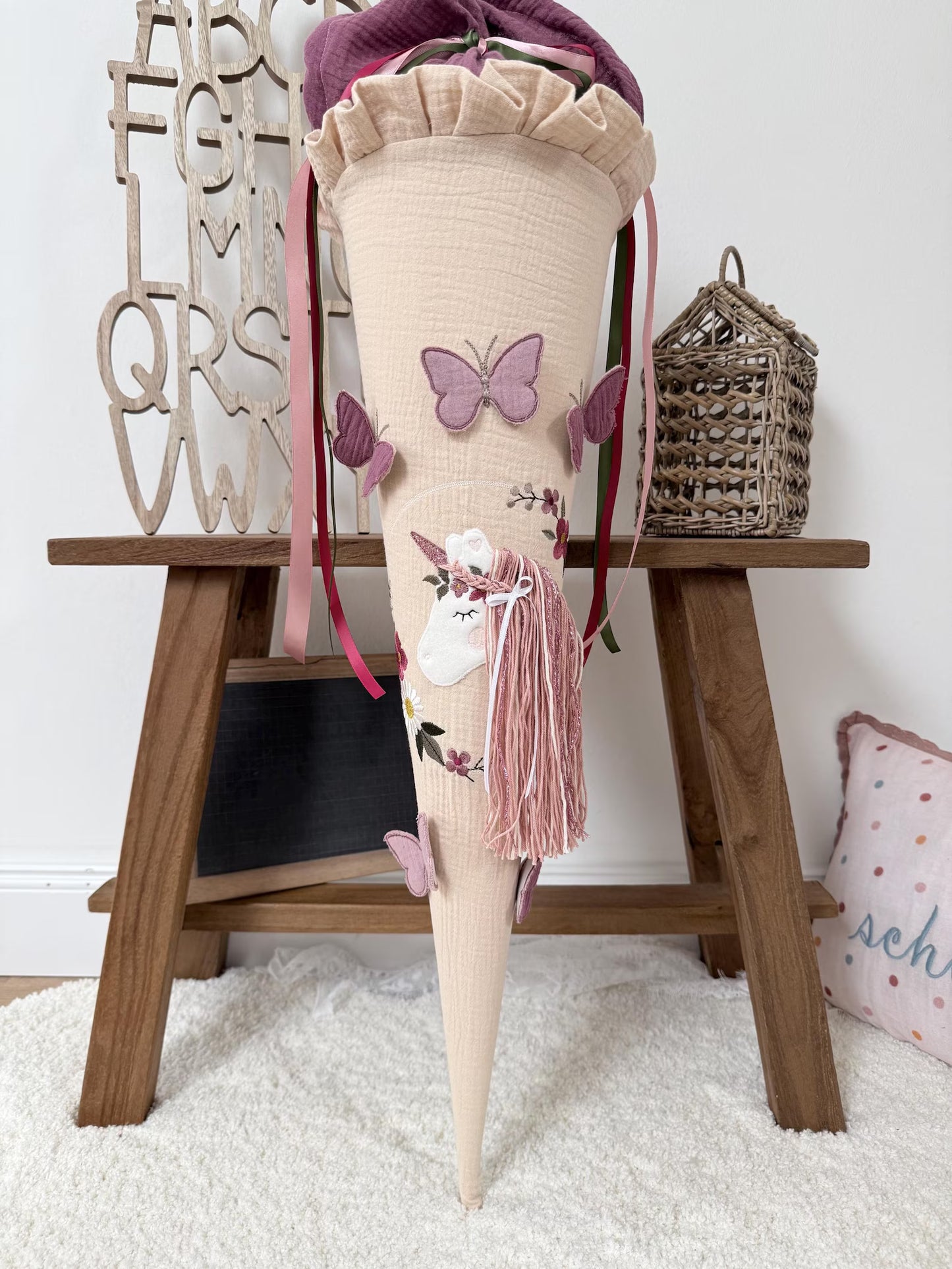 Musselin Schultüte 70 cm Vintage Design, Boho | Blumenkranz Einhorn mit Schmetterlingen | Mädchen | Einschulung